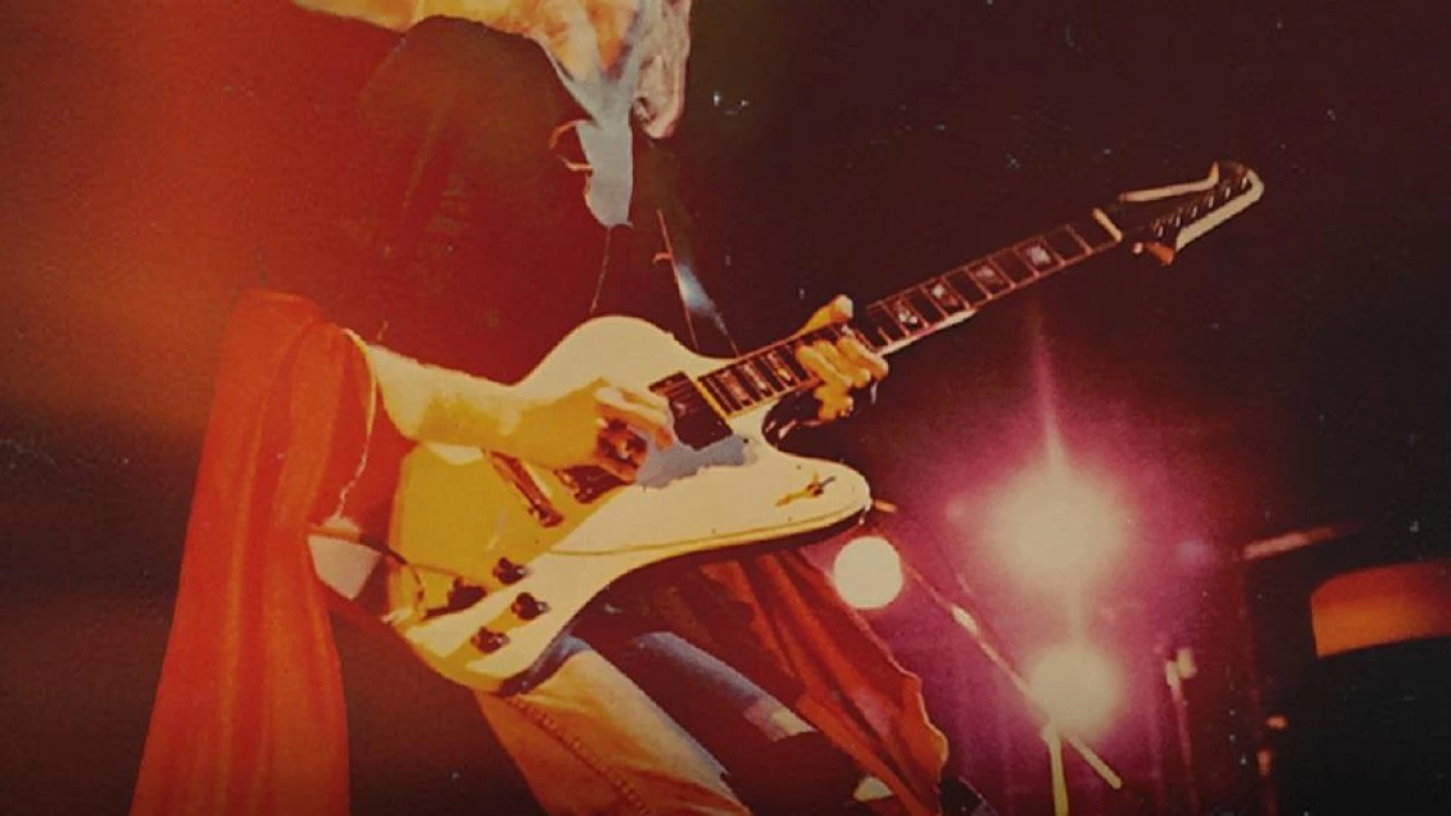Gibson introduces the Johnny Winter 1964 Firebird V guitar with