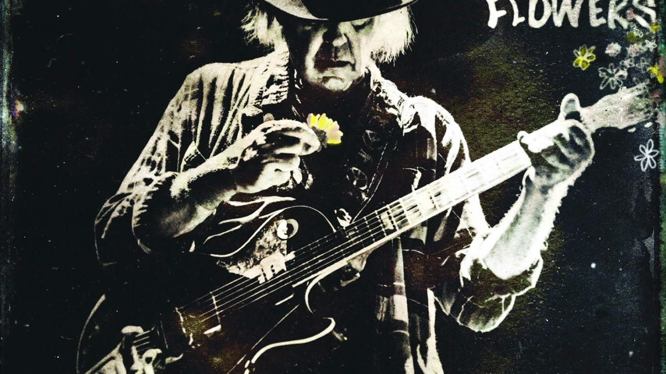 Neil Young makes wonderful 'Noise' with Promise of the Real