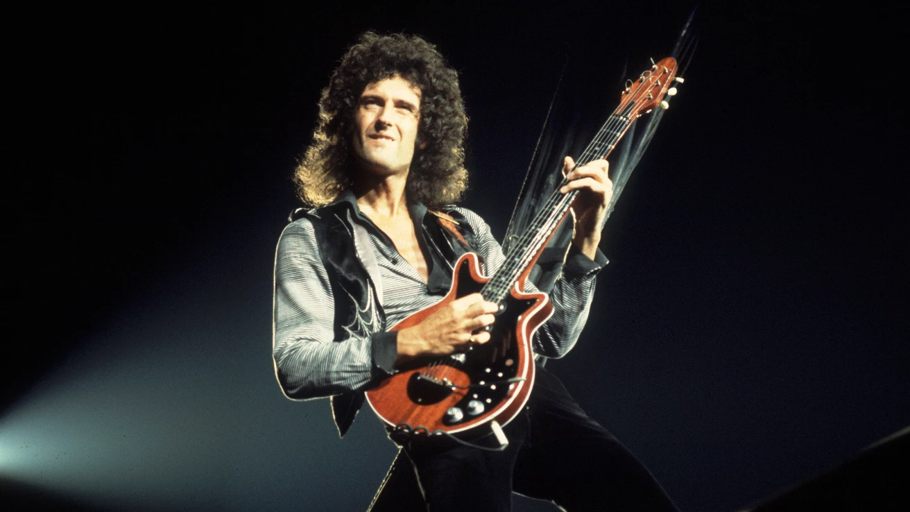Brian May on Freddie Mercury giving his blessing for the Queen guitarist to work on solo material