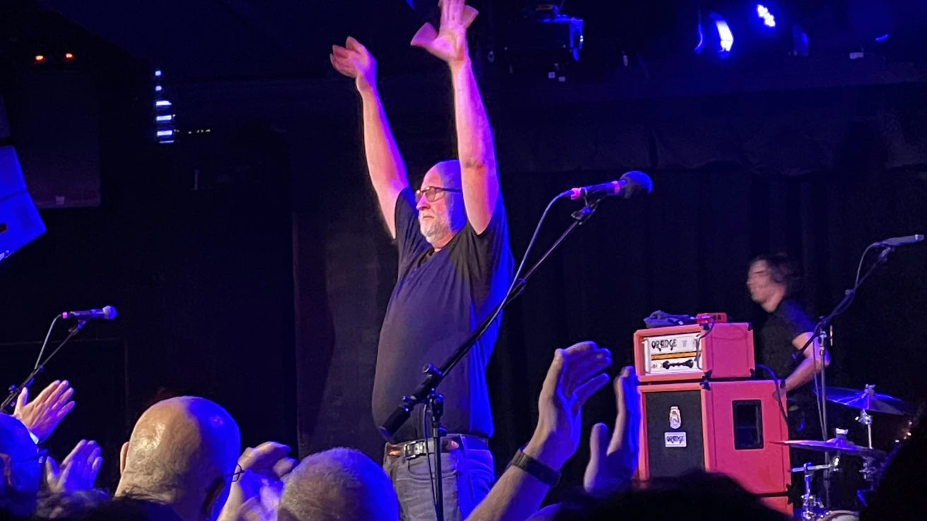 Bob Mould and his band performed a ferocious and fantastic show in NYC