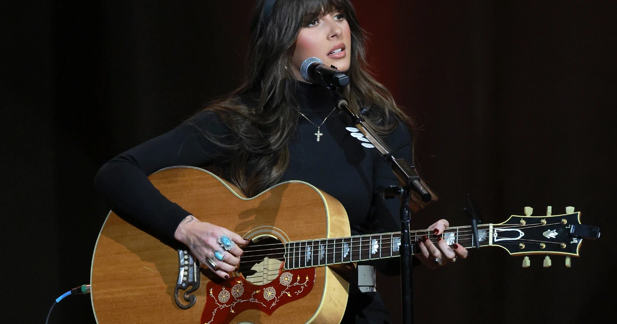 How Ella Langley is redefining country crossover stardom - Goldmine Magazine: Record Collector & Music Memorabilia