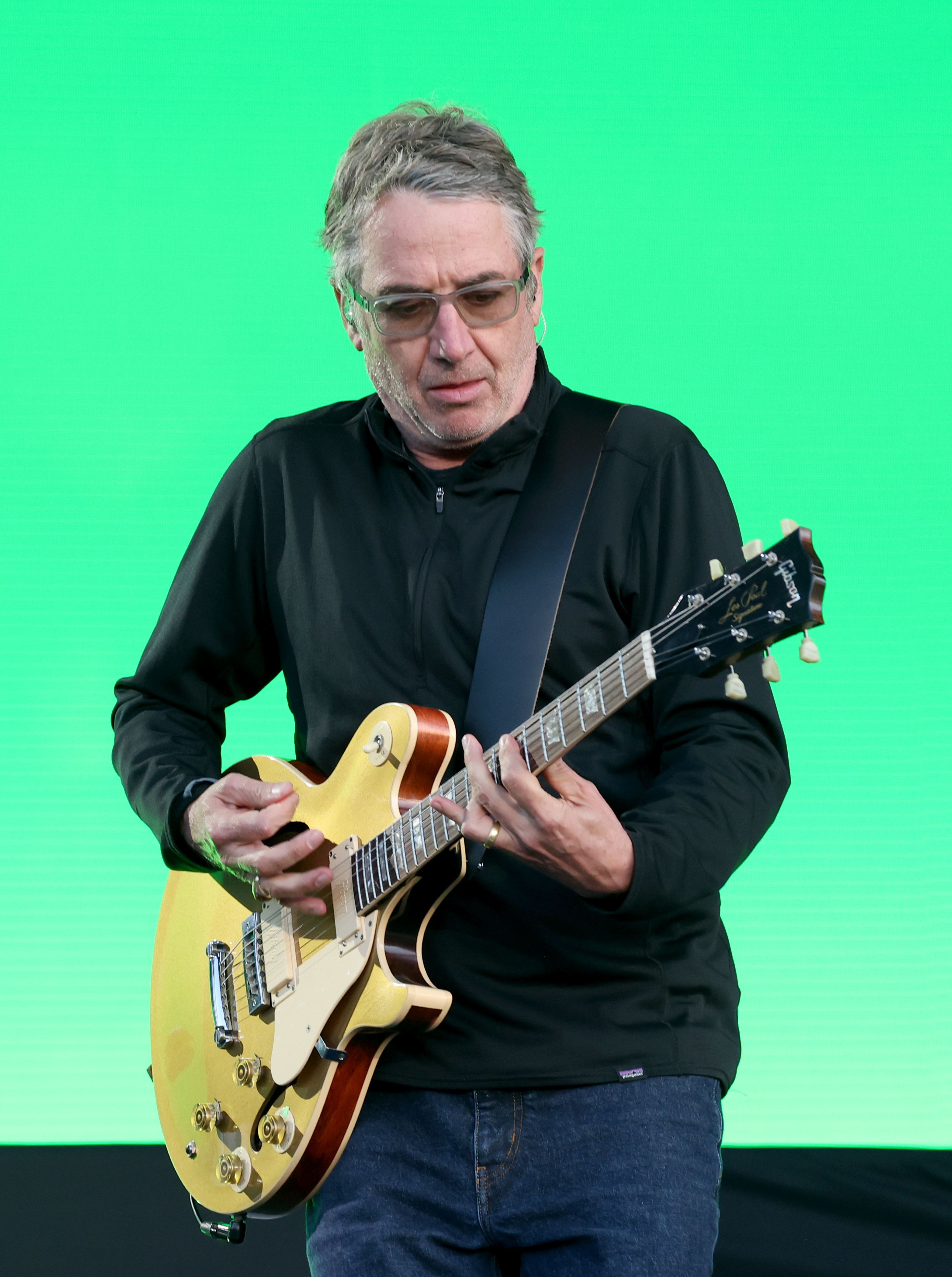 Stone Gossard 