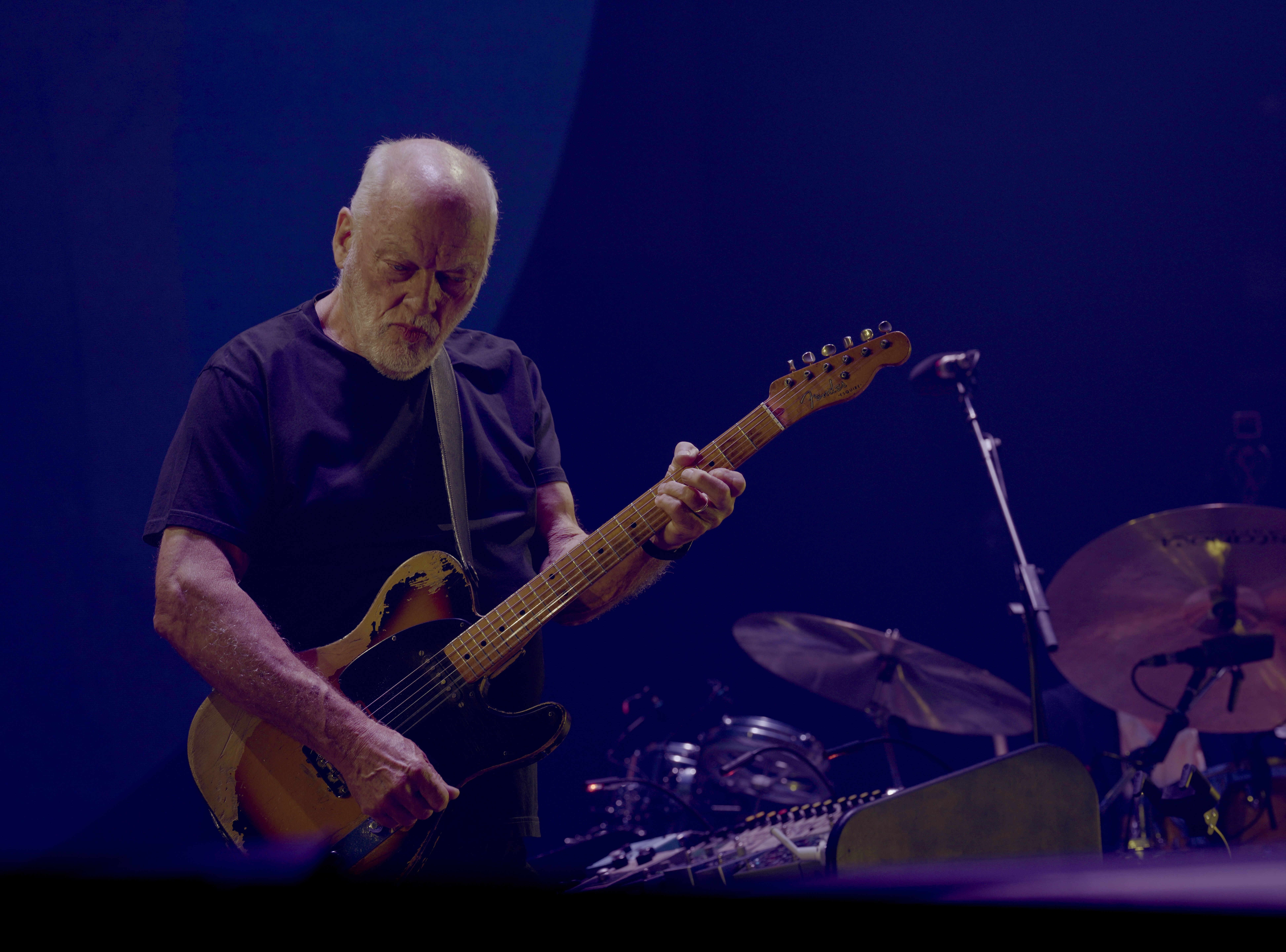 David Gilmour's show at NYC's MSG was a spectacular audio-visual