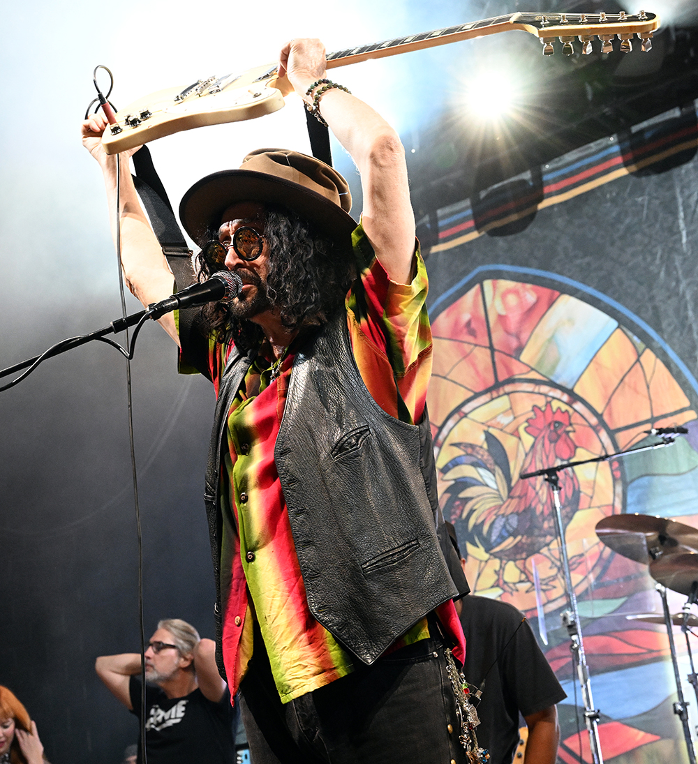 Mike Campbell Reminds Us: The Old Albums Still Tell the Truth