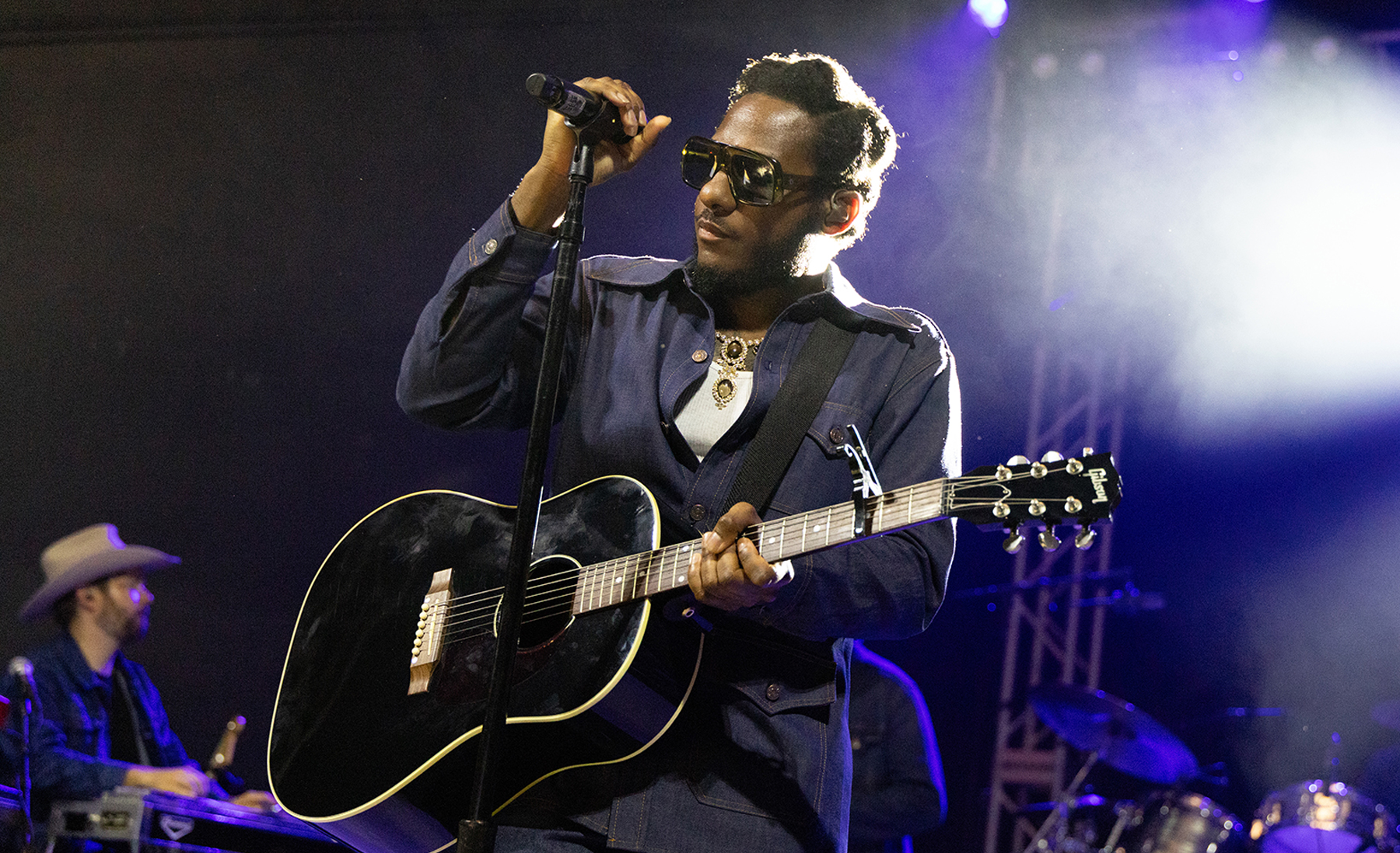 How Leon Bridges found creative freedom on the dance floor